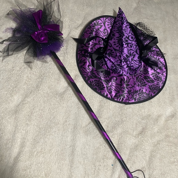 Girls Halloween witch costume set - Picture 5 of 5